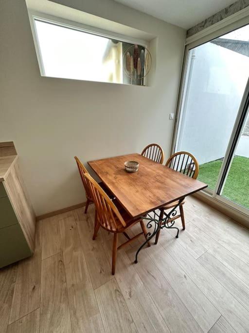 Petite Maison De Ville Avranches Bagian luar foto